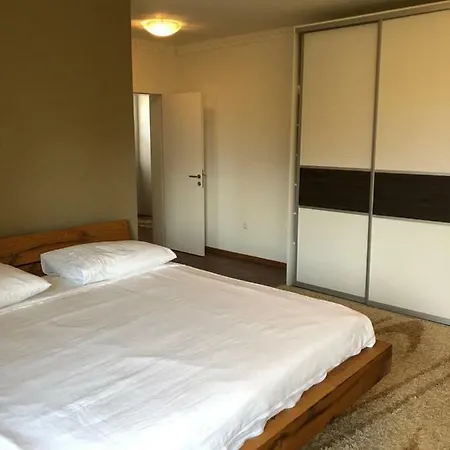 Osik فيلا في اليجا أوسيك Villa