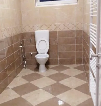 Osik فيلا في اليجا أوسيك Villa *
