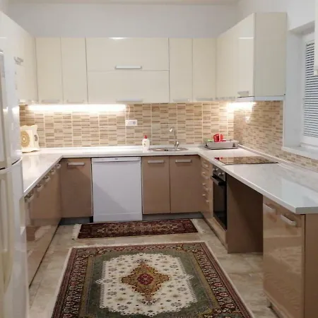 Osik فيلا في اليجا أوسيك Villa Sarajevo